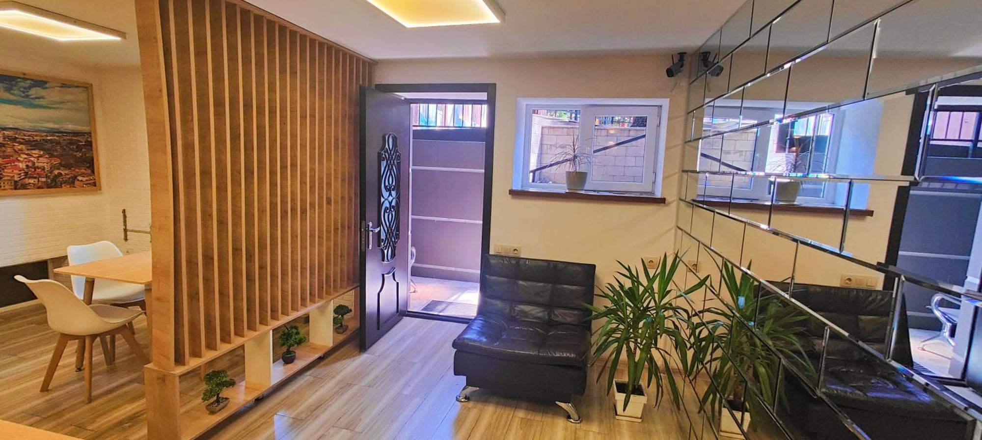 Light Hotel Тбилиси Экстерьер фото