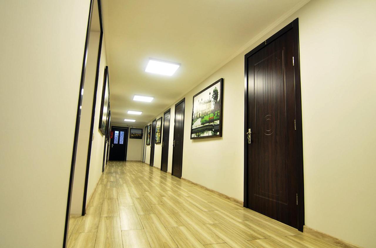 Light Hotel Тбилиси Экстерьер фото