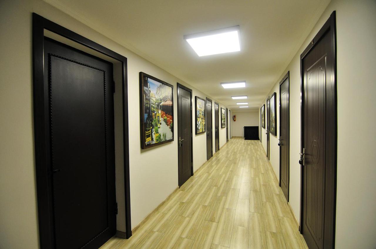 Light Hotel Тбилиси Экстерьер фото